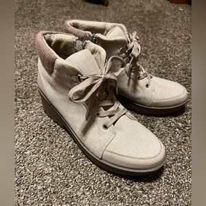 Brand new Bzees Boots Size 9